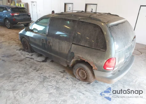 2000 Plymouth Voyager from USA, damaged, VIN 2P4GP253XYR565801